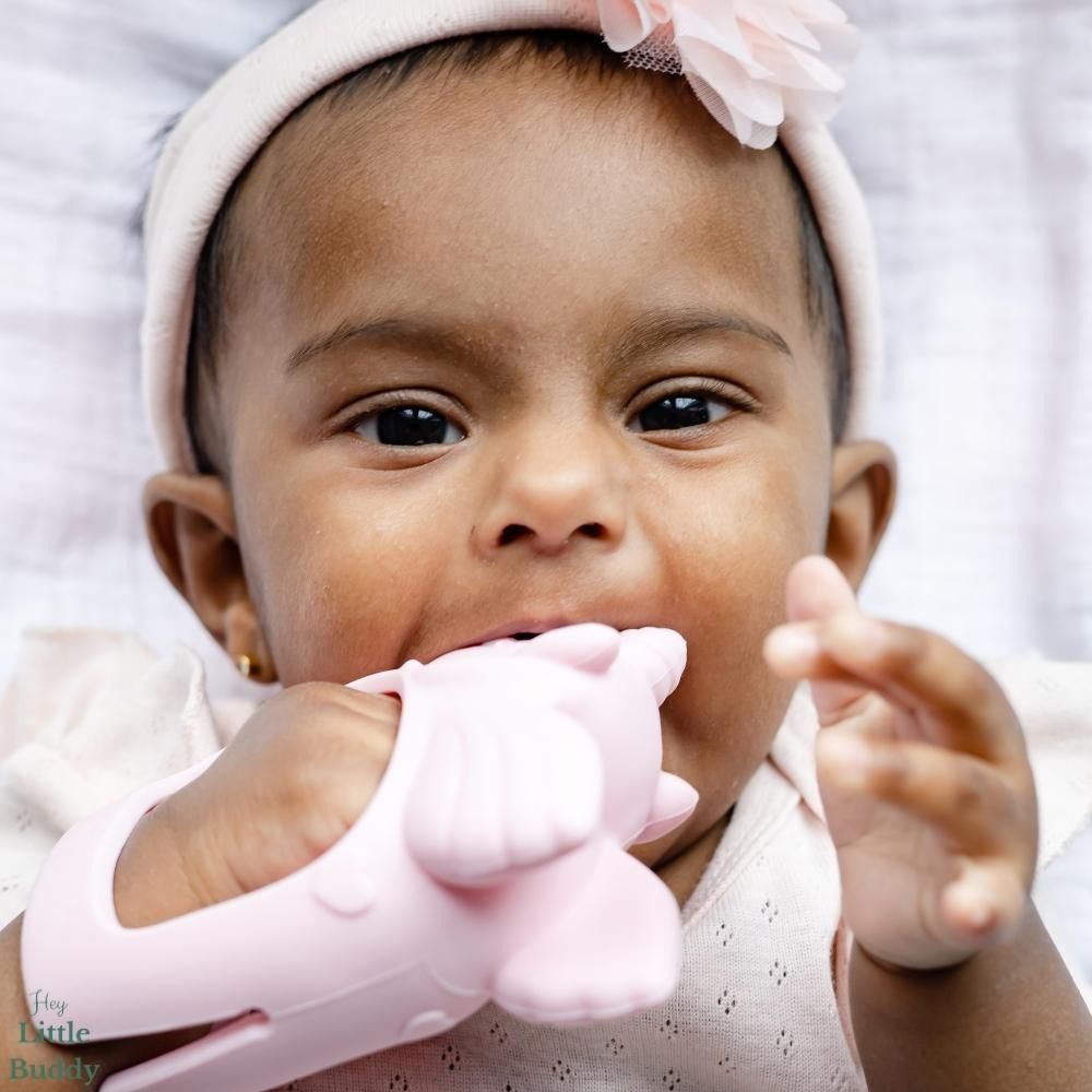 Baby outlet biting hand
