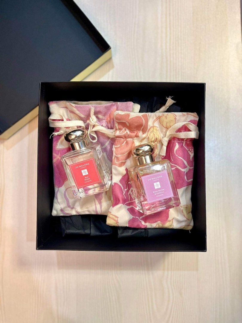 Jo Malone Set Red Roses, Rose Water & Vanilla (Category: Fragrance & Deodorants) located in Mandaluyong City. Submitted by julianromuar (Listing ID 1274473419, Image 1). Description: 5,000 each 50mL, 1 spray missing each. SRP is 6,600 each on Rustan's. Negotiable if as pack bibilhin..