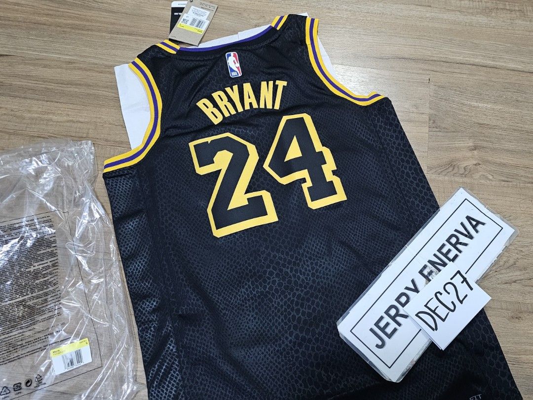 Kobe black hot sale swingman jersey
