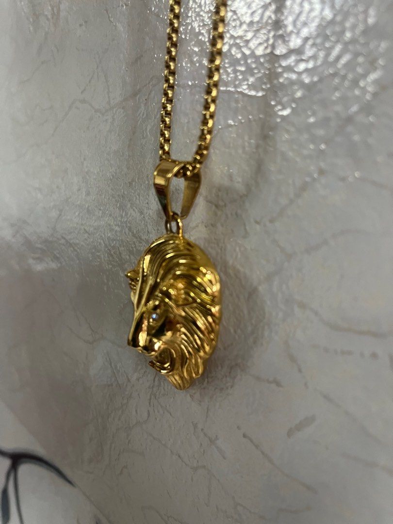 LeBron James King Gold Chain Hip Hop NBA Carousell