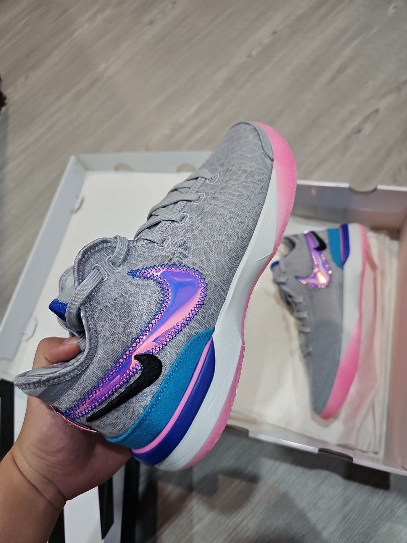 Lebron nxxt gen not Nike kobe halo protro big stage 5x champ