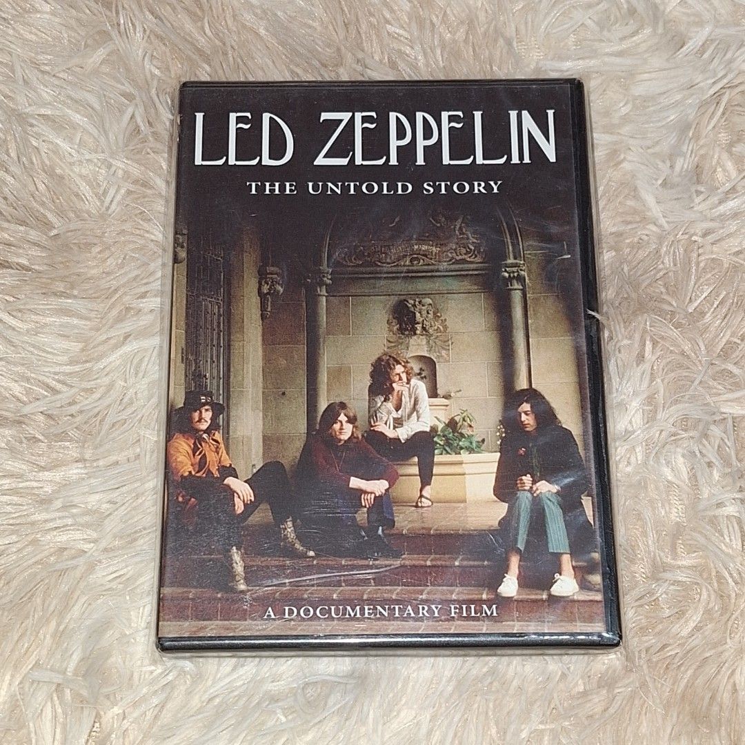 USED LED ZEPPELIN CD, Hobbies & Toys, Music & Media, CDs & DVDs on Carousell