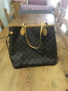 Lv tote online bag price malaysia