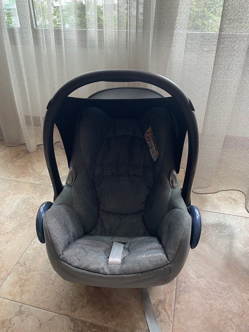 Maxi cosi Cabrio Fix, Babies & Kids, Going Out, Car Seats on Carousell