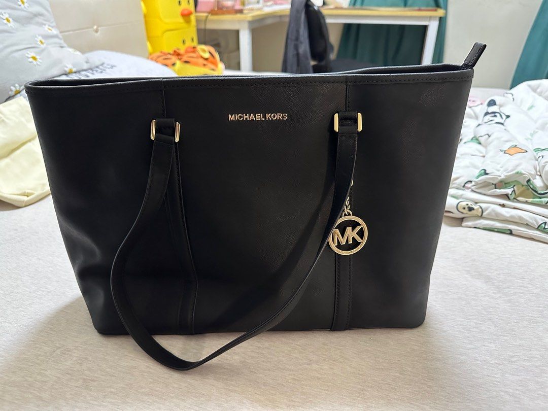 Michael kors best sale purses for 39