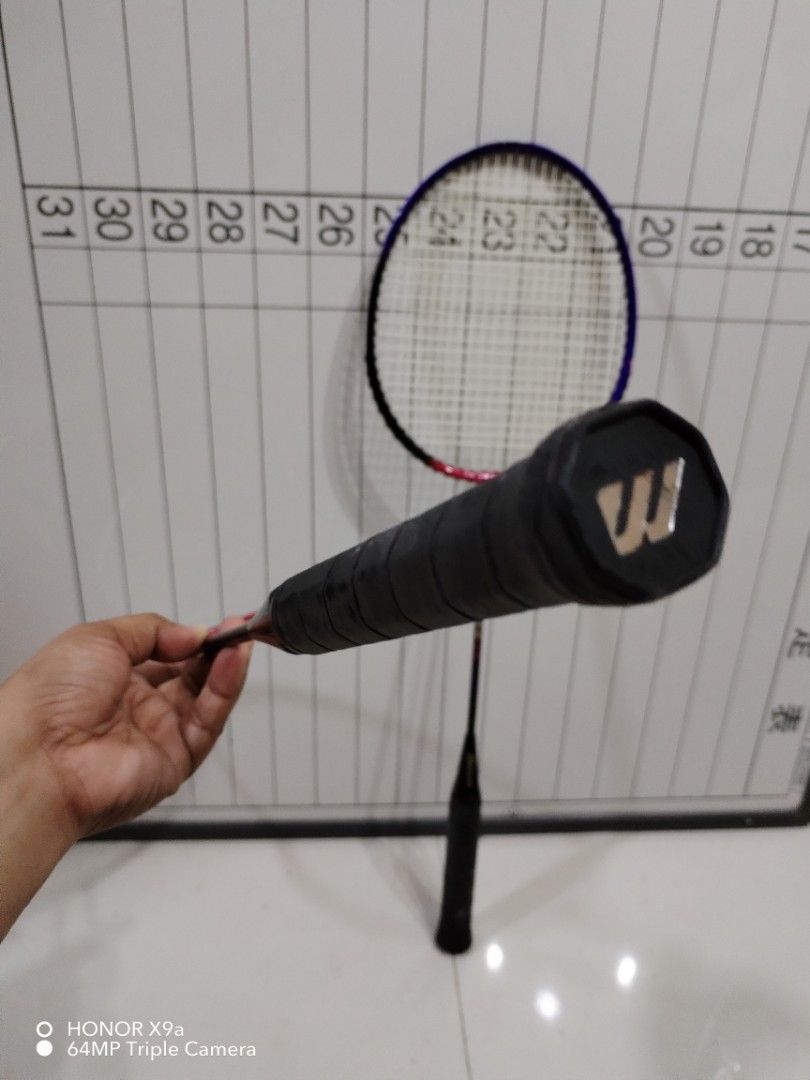 Mizuno Badminton Raket japan, Sports Equipment, Sports & Games, Racket and Ball Sports on Carousell
