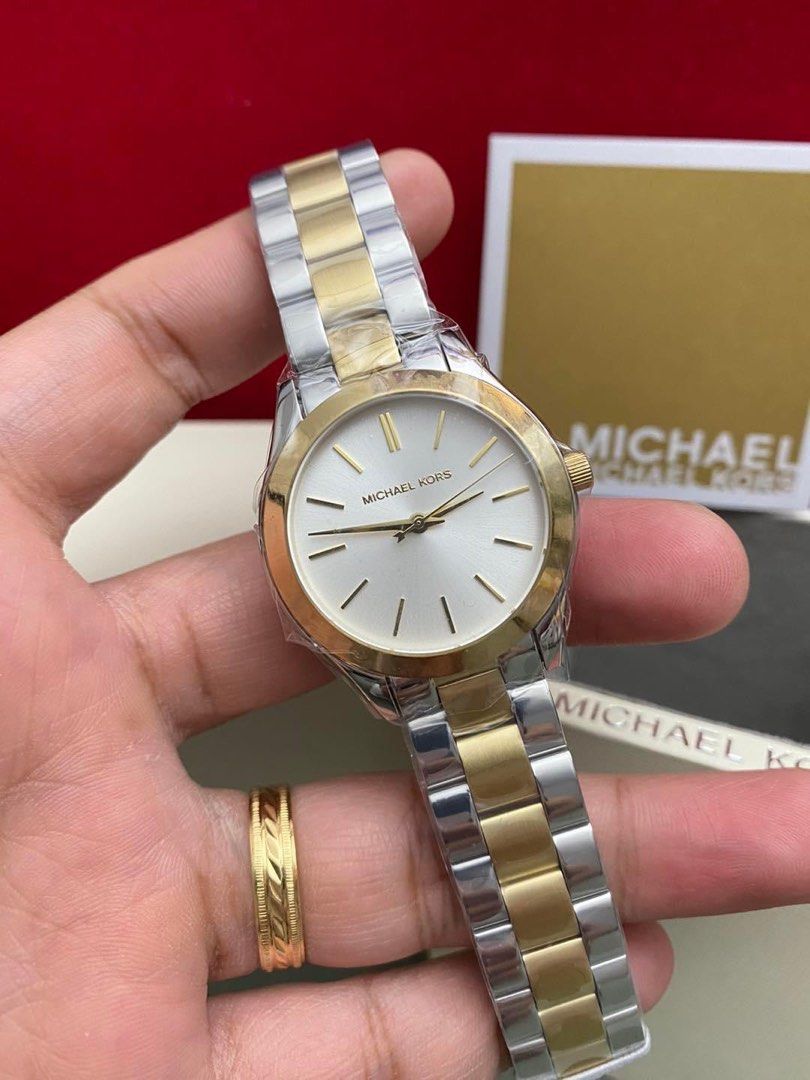 Mk small store watch