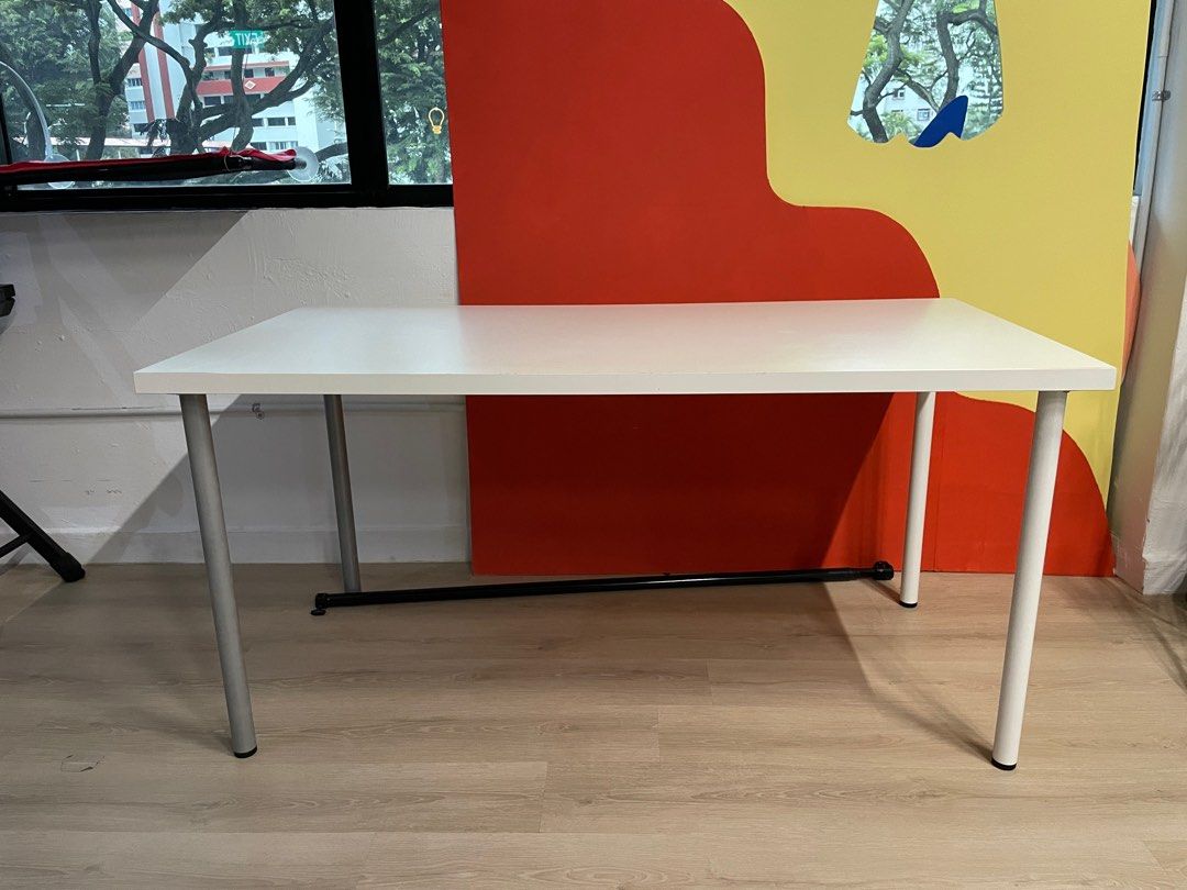 Ikea moving outlet table