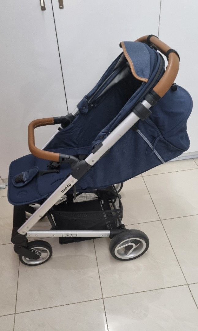 Musty pram store