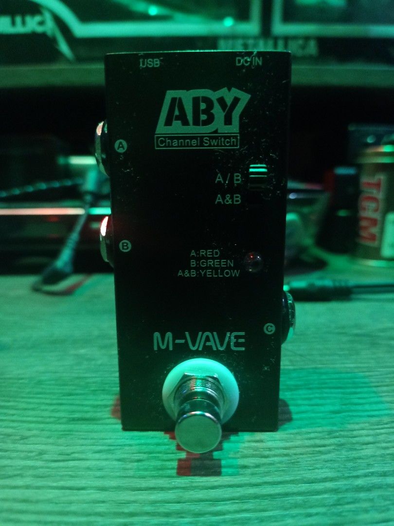 M-VAVE ABY Channel Switch guitar pedal effects (Category: Music Accessories) located in Lucena. Submitted by MattC (Listing ID 1274412102, Image 1). Description: 100% guaranteed like new complete with box no issues Cash on delivery accepted RFS: I don't need this anymore as I have already sold my 2nd amp.