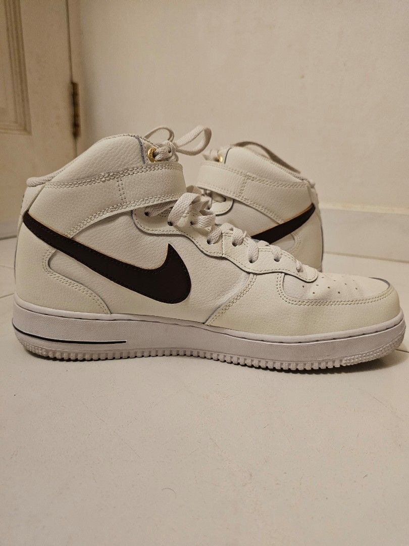 Nike 27 mid store