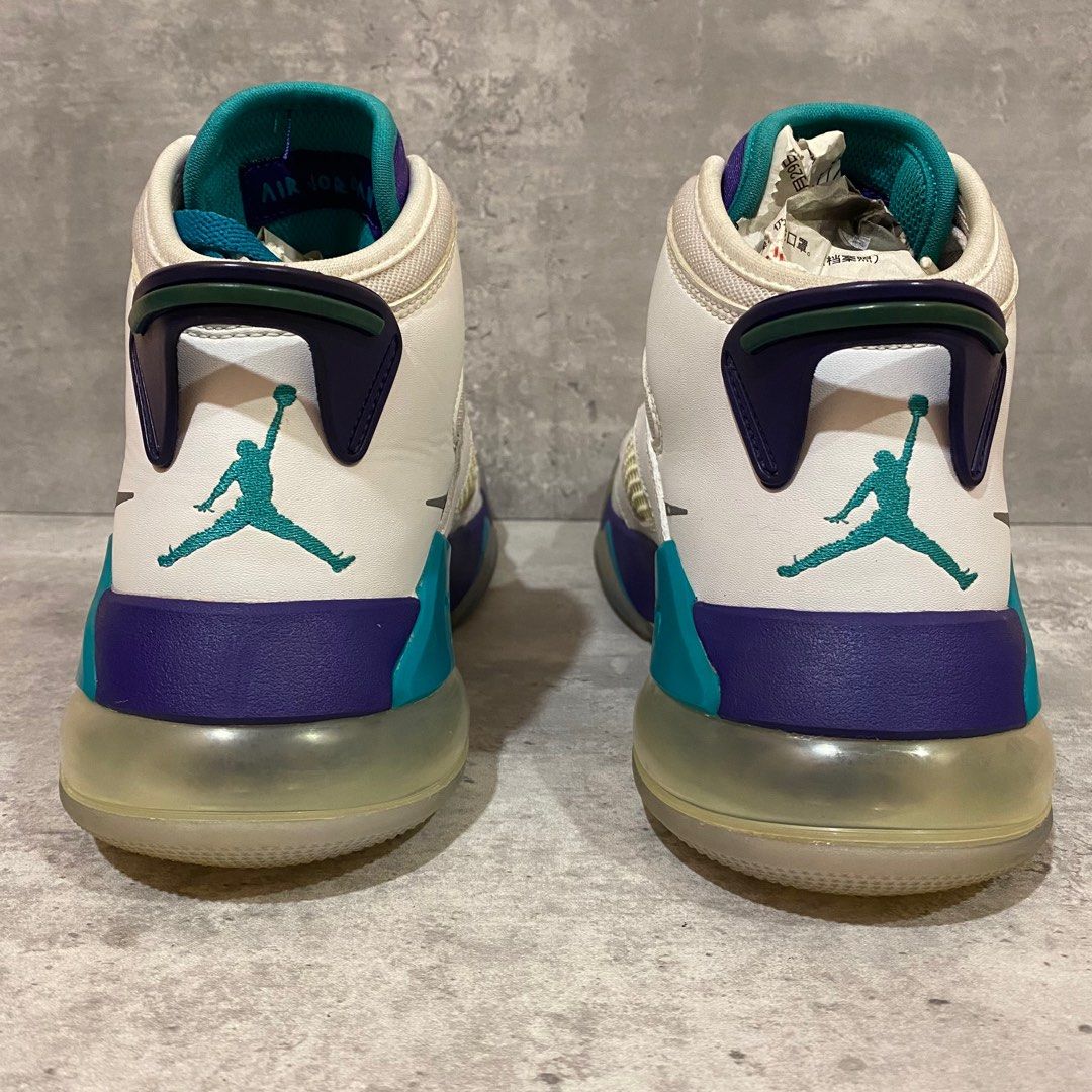 Jordan mars 270 grape top