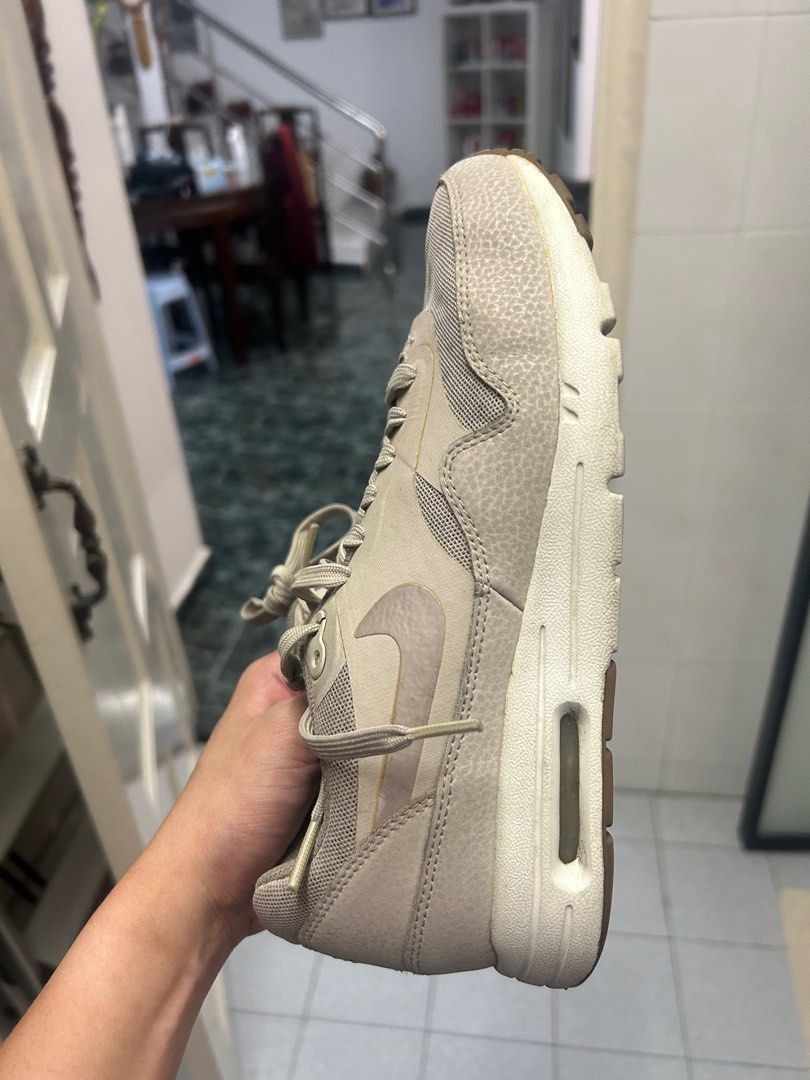 Womens air max 27 gold outlet