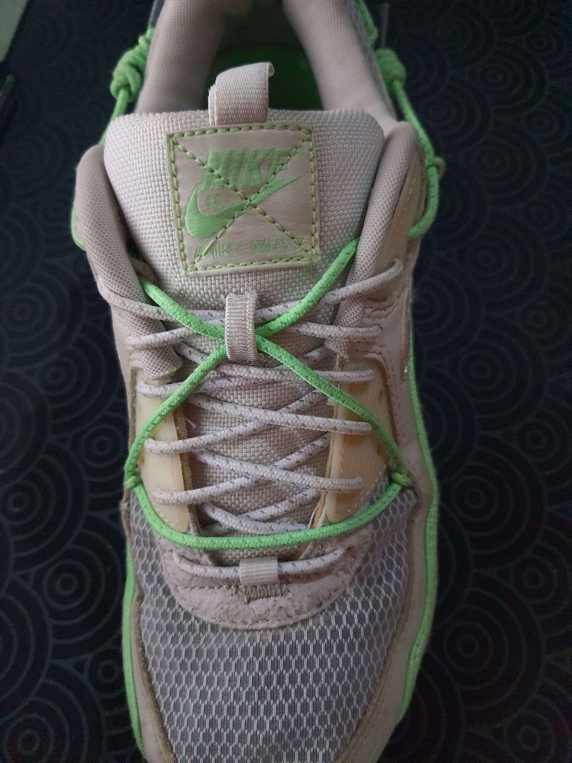 Nike Airmax 90 Sail Neon Green Size 9.5 US