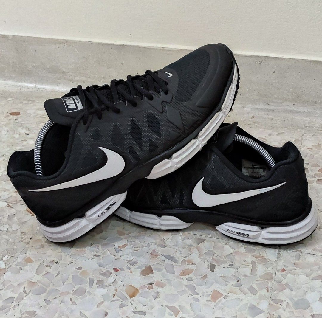 Nike dual fashion deals