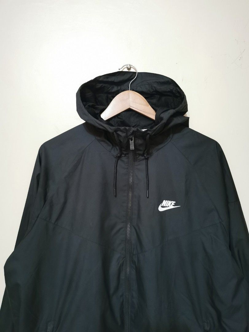 nike sports wear windrunner