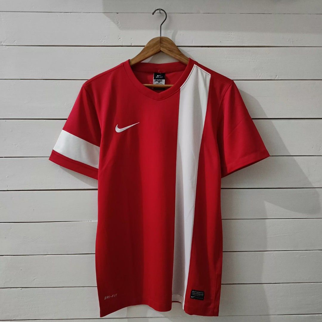 Nike striker iii on sale jersey