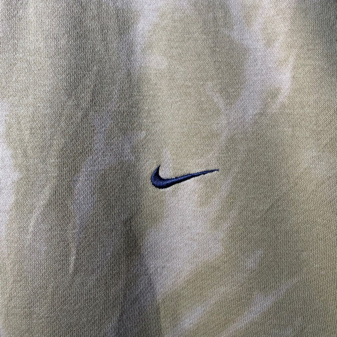 Tan nike new arrivals sweatshirt