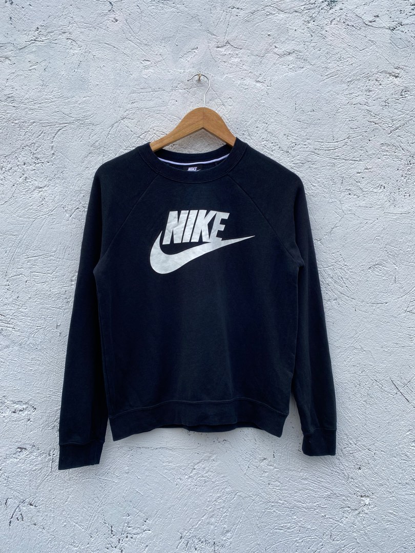 soft nike sweater