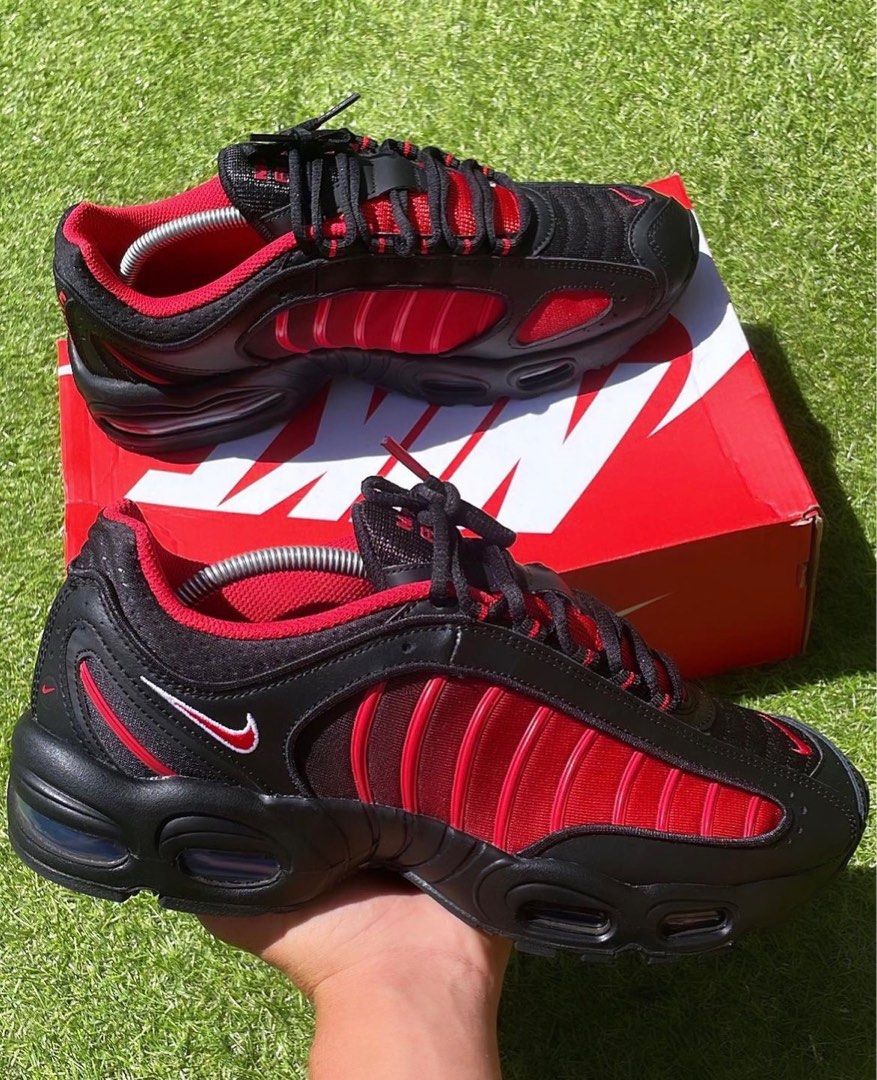 Nike tailwind red clearance