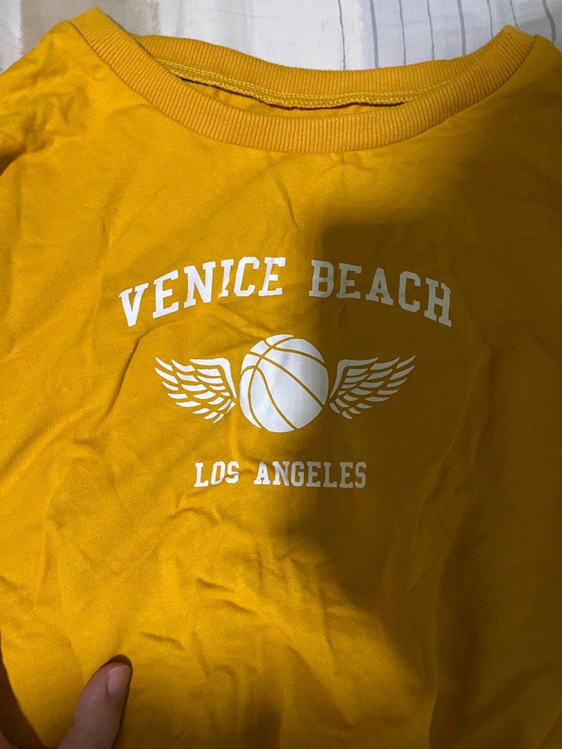Los angeles deals yellow sweatshirt