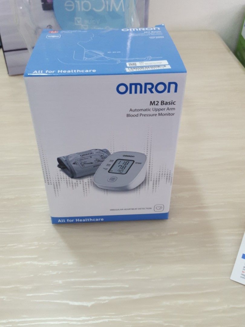 Omron HEM-7121J Standard Upper-Arm Blood Pressure Monitor 3 Years Warranty