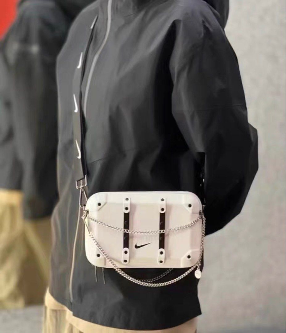 Original Nike Crossbody Sling Bag, Men's Fashion, Bags, Sling Bags