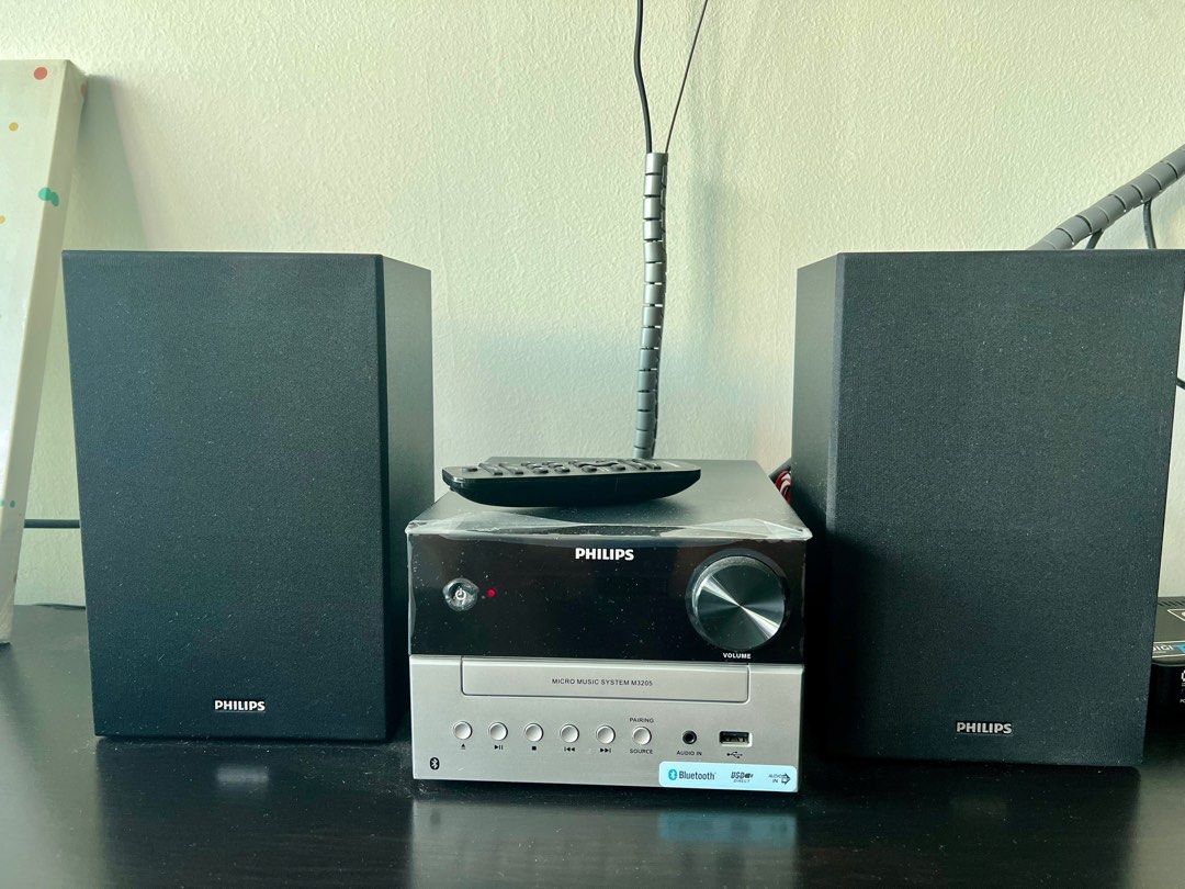 philips-micro-music-system-audio-soundbars-speakers-amplifiers-on