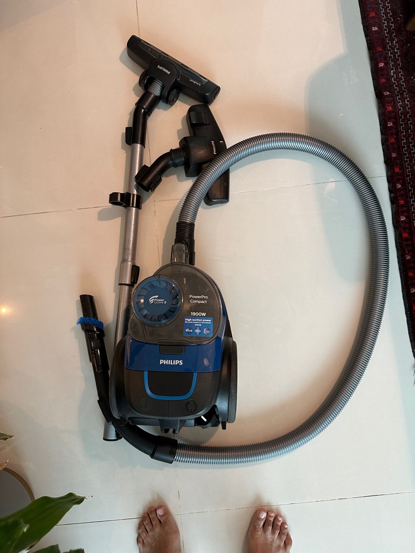 Philips PowerPro Compact 1900W, TV & Home Appliances, Vacuum Cleaner