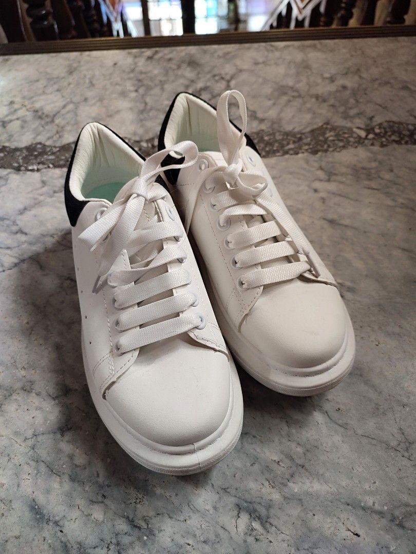 plain white sneakers mens