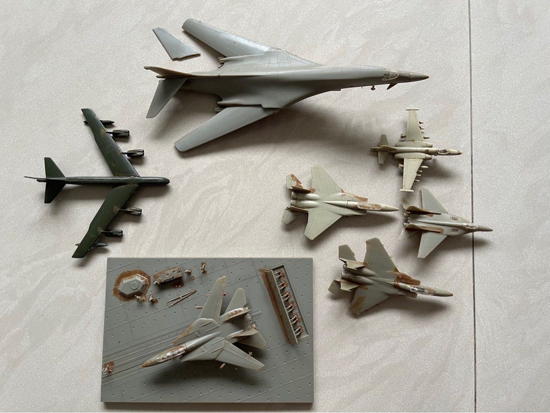 Car and plane models on sale