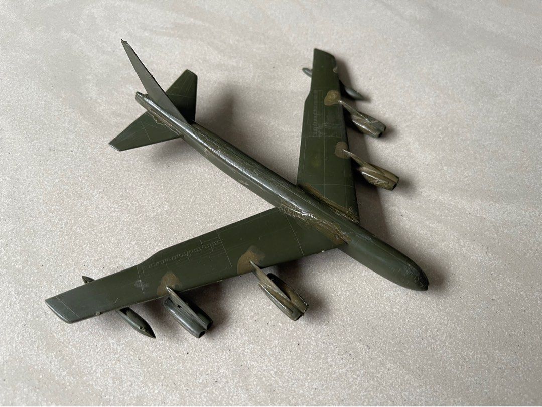 Car and plane models hotsell