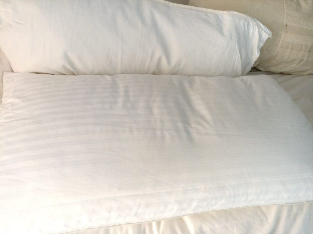 Ploh pillow on sale