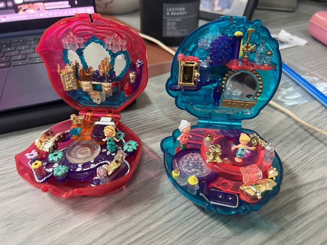 Polly pocket 2025 sweet roses
