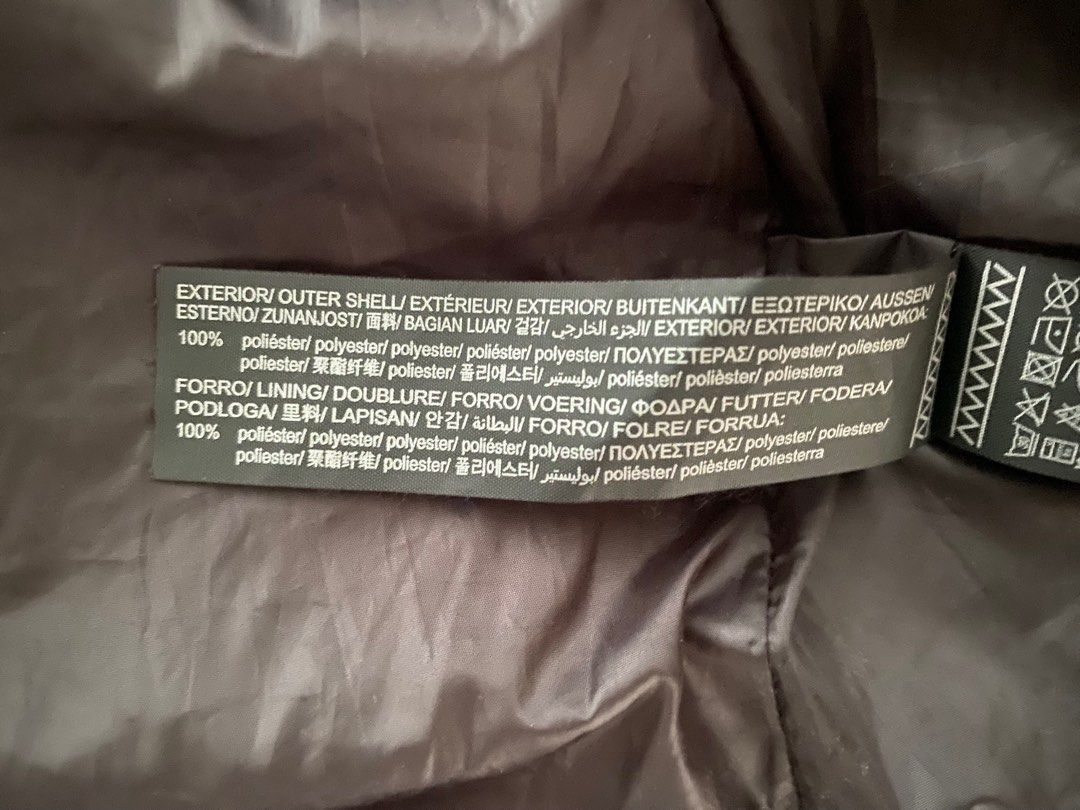 Pull & Bear winter Jacket (Category: Coats, Jackets and Outerwear) located in Singapore. Submitted by xue_err (Listing ID 1274446854, Image 2). Description: .