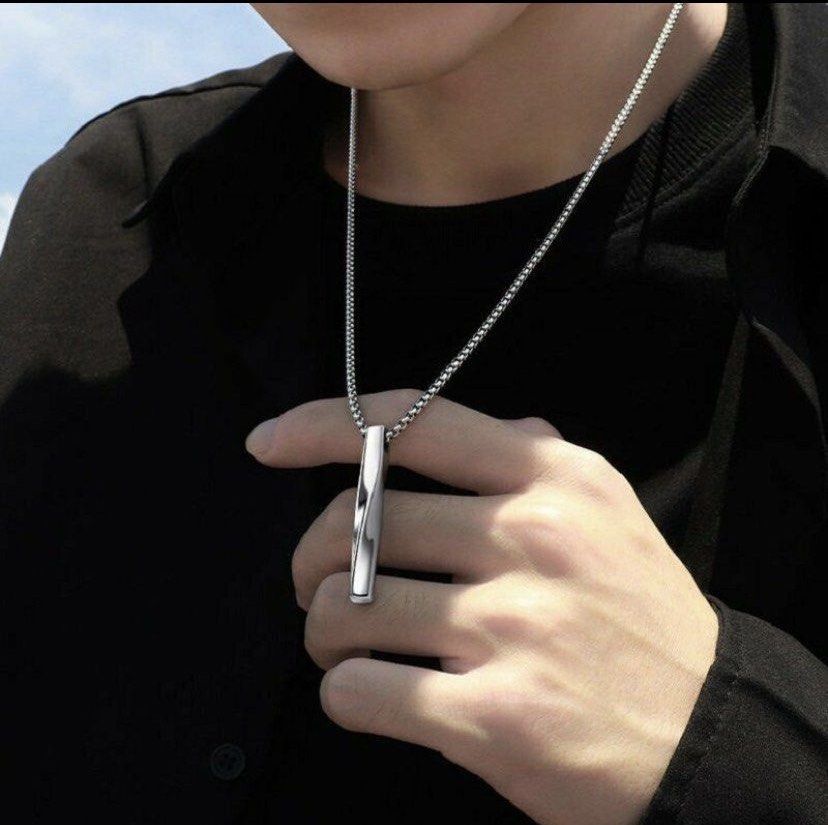 Rectangle pendant necklace on sale