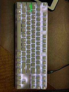 (Category: ) located in . Submitted by manulpreloved (Listing ID 1274467688, Image 1). Description: .