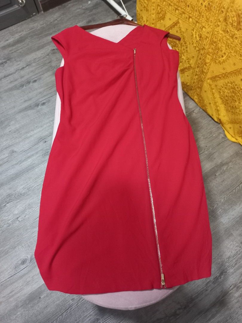 Calvin klein red dress with gold zipper 2025