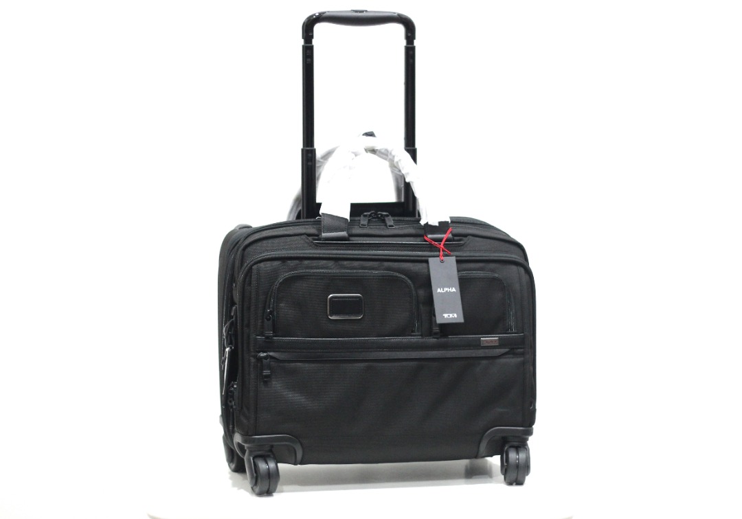 Tumi alpha 3 deluxe on sale 4 wheeled laptop case brief