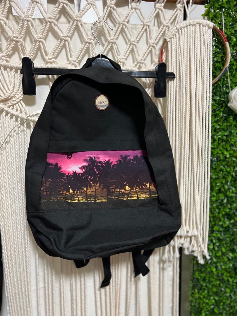Roxy backpack (Category: Backpacks) located in San Fernando. Submitted by _prelovedbysflp (Listing ID 1274558453, Image 1). Description: .