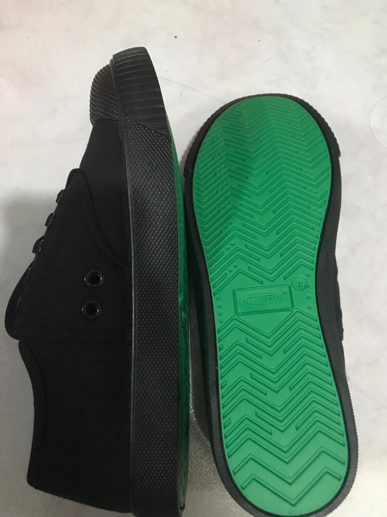 White shoes with black sole new arrivals