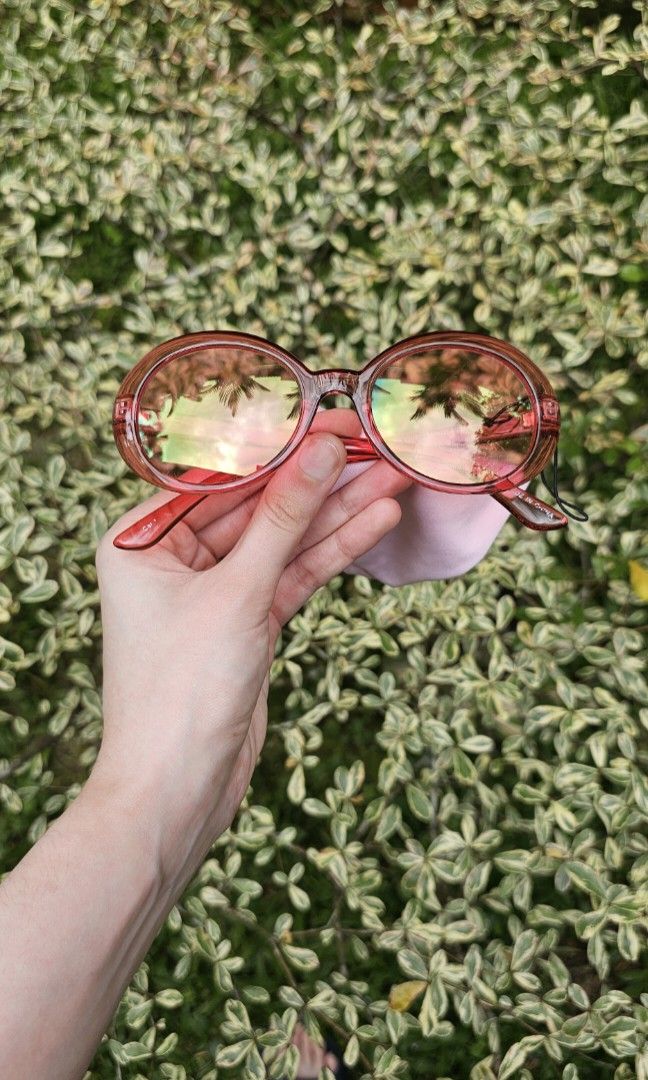 Cotton on sunglasses store
