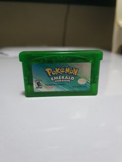 Selling Pokemon Emerald (Gameboy Advance)