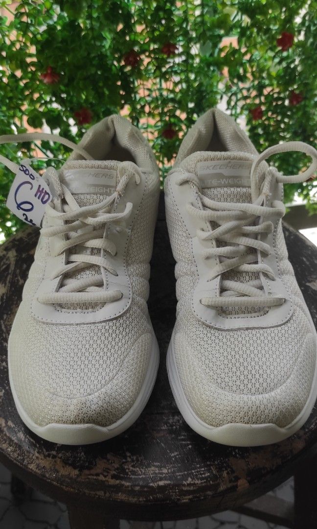 Skechers lite weight uomo best sale