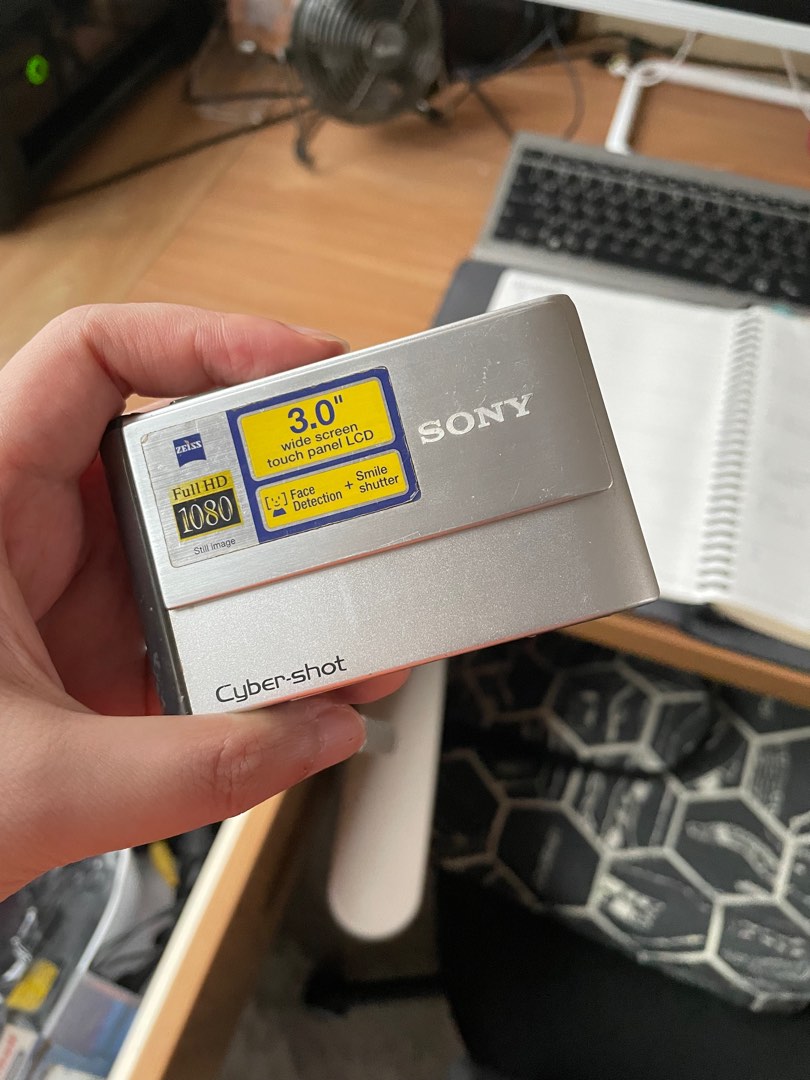 sony cameras DSCT70, Photography, Cameras on Carousell