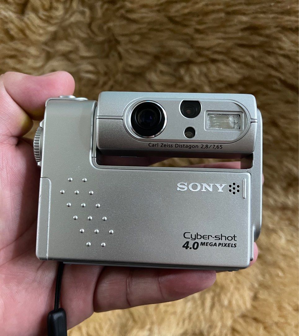 Sony Cybershot DSCF77 Rare Digital Camera, Photography, Cameras on