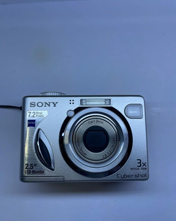 Sony cybershot DSCW7 CCD數位相機, 相機攝影, 相機在旋轉拍賣