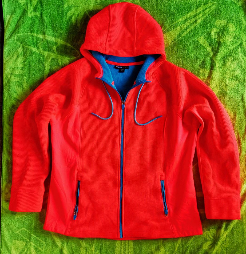 Swiss tech top jacket with hood