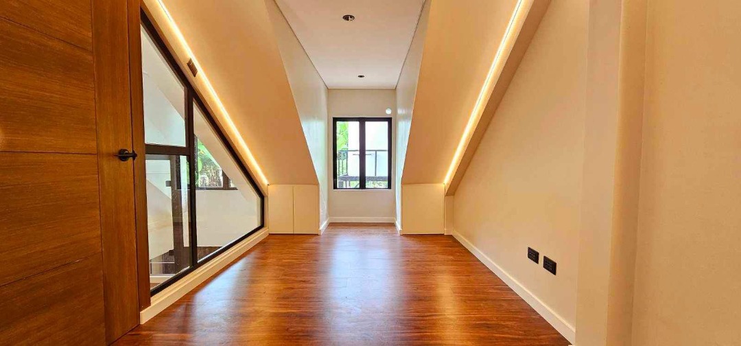 (Category: ) located in . Submitted by andre.lotuaco (Listing ID 1274494396, Image 1). Description: .