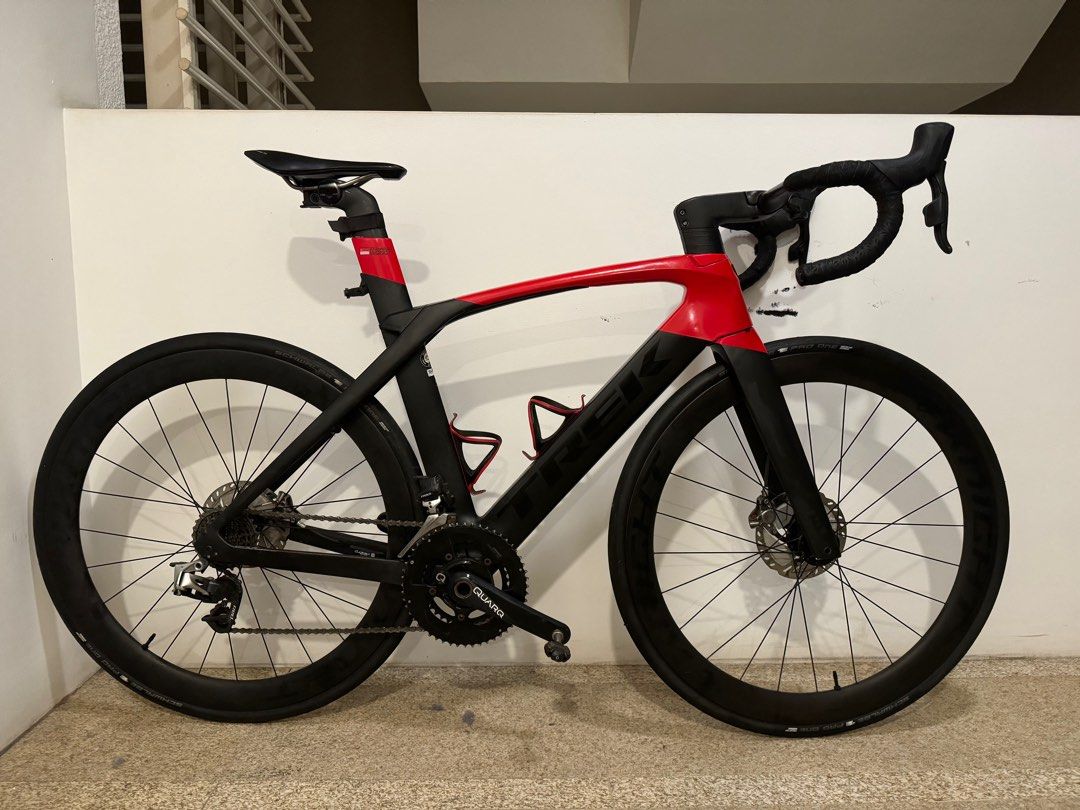 Trek top size 54